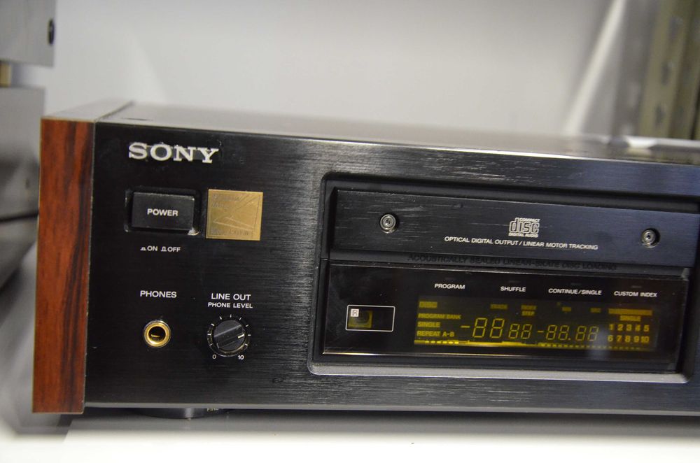 Odtwarzacz CD SONY CDP-X77ES SWOBODA + Pilot