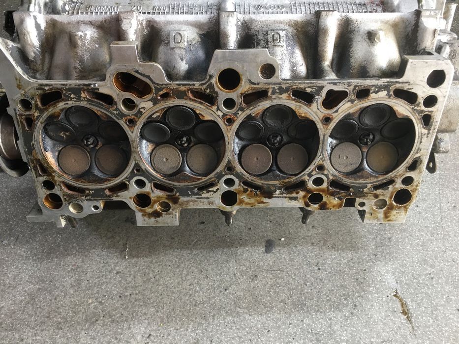 ГБЦ головка блока Volkswagen Passat Golf Bora \ Skoda Ocatavia 1.8 20V