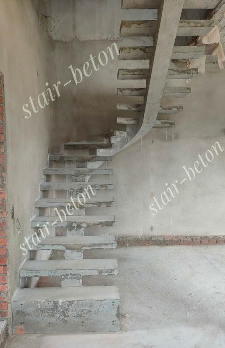 Виготовлення бетонних сходів