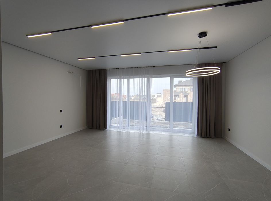 Таун з ремонтом за ціною  квартири!