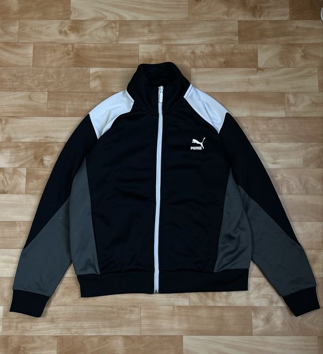 Продам женскую спортивную кофту на молнии  Puma оригинал