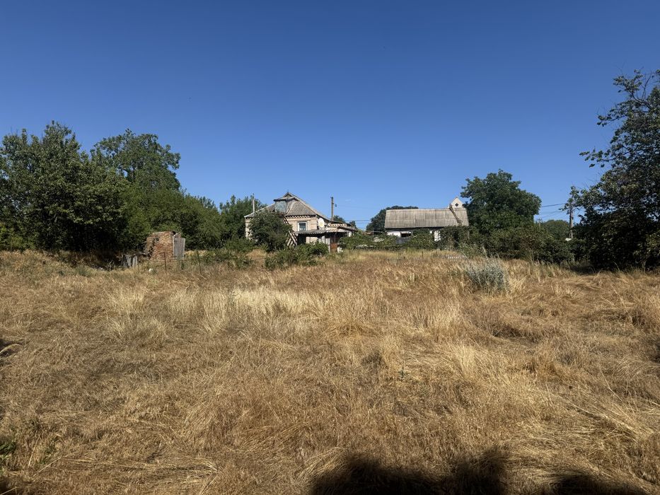 Продам участок  16 соток у воды с. Любимовка