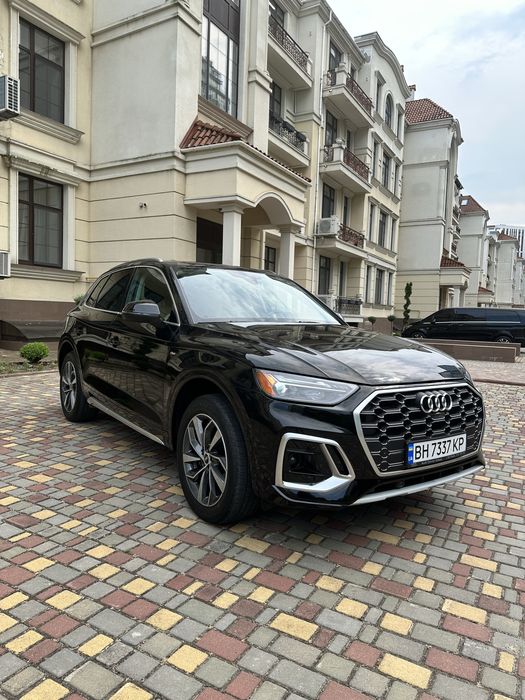 Audi Q5 S line 2021г