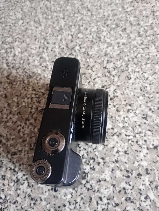 Câmera Digital compacta 4K