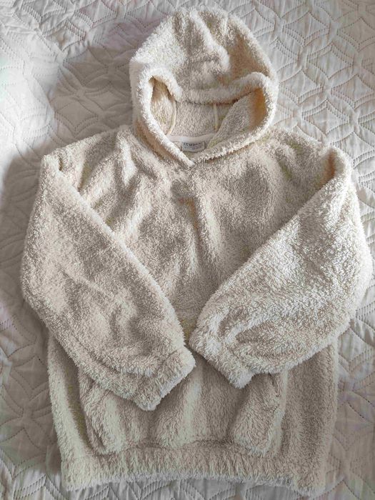 Продам толстовку на дівчинку  р.140-146