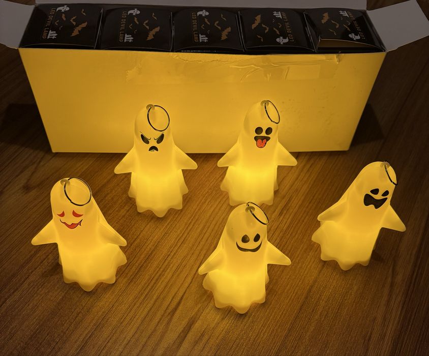 Підвіска-нічник на батарейках у вигляді привида