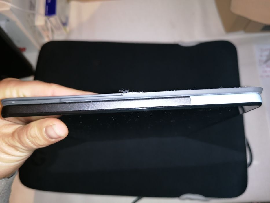 Portátil Híbrido LENOVO IdeaPad Duet Chromebook (10.1'' - MediaTek P60