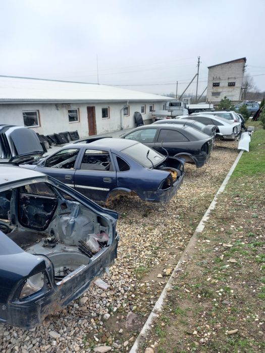 Скло кришки ляда багажника хечбек універсал Opel Astra G