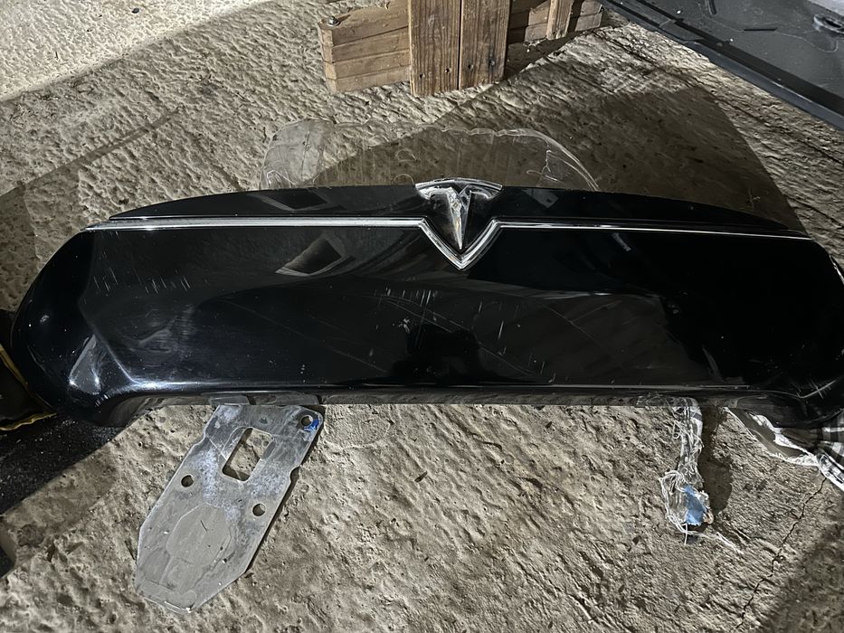 Решітка радіатора, яйцо Tesla model S, решетка Тесла С. Розборка