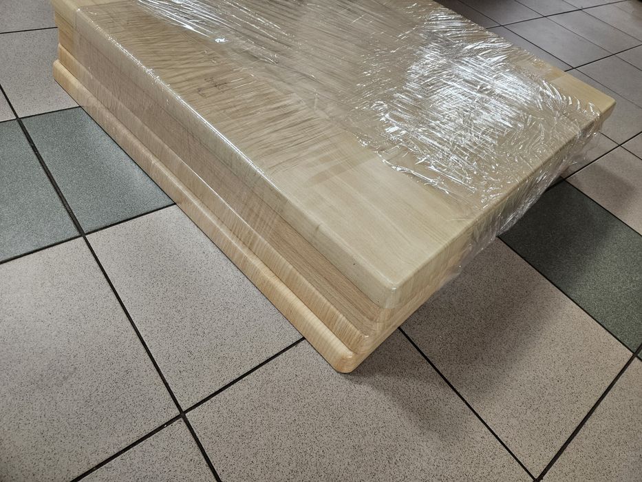 Stoliki kawiarniane / robocze 80x80 cm – metalowe nogi