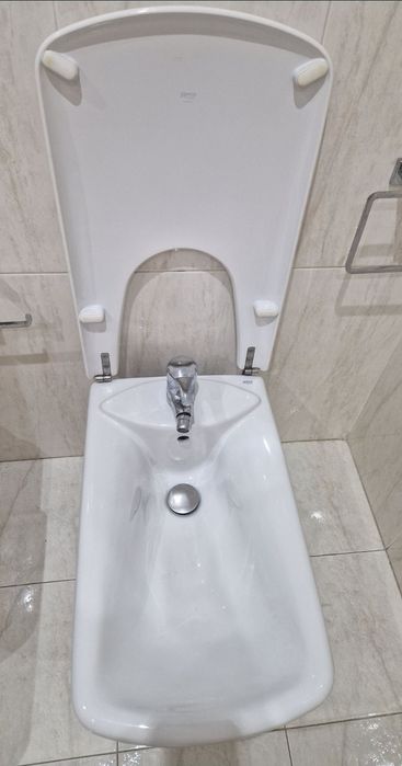 Roca Sidney Bidet Cover.429170572898478083