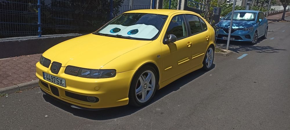 SEAT Leon cupra4