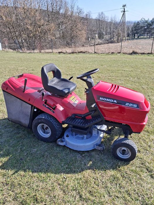 Kosiarka traktorek HONDA 2216 V-Twin 16KM Hydrostat pompa oleju