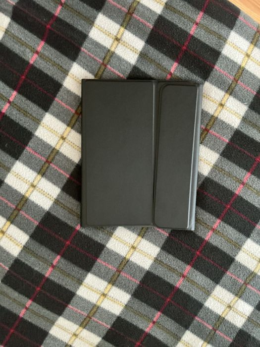 Продам чохол-книжку Smart Case для Apple iPad 11 2025 року