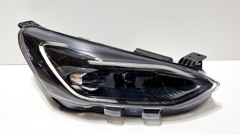 Reflektor prawy full led lampa Ford Focus Mk4 europa