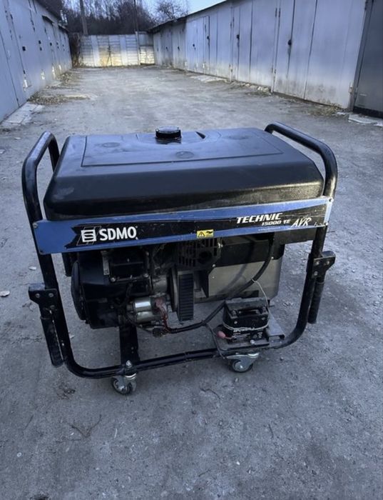 Генератор 3 фази бензиновий з електростартером