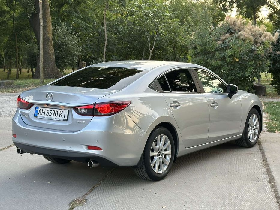 Офіційна Mazda 6 2017