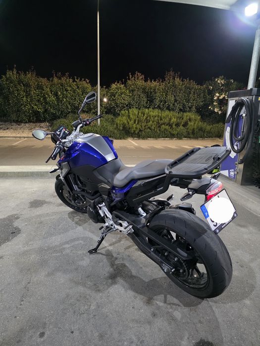 Vendo BMW F900R  2021
