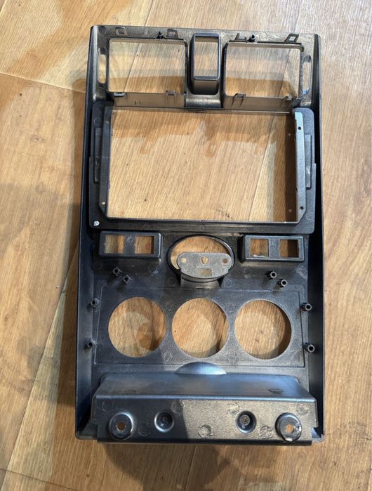 Рамка под магнитолу для Lada Priora BA3 2170