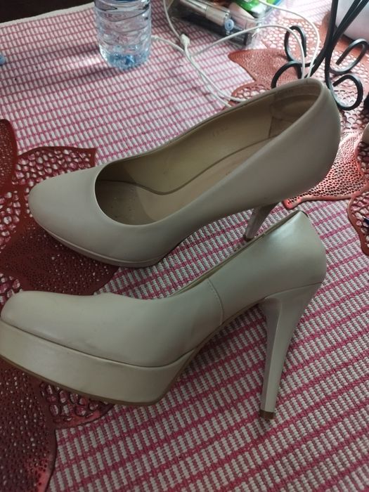 Szpilki rozm.39 Kulig