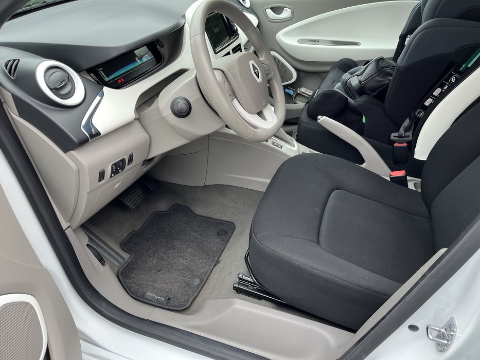 Renault zoe 30000km bateia propria