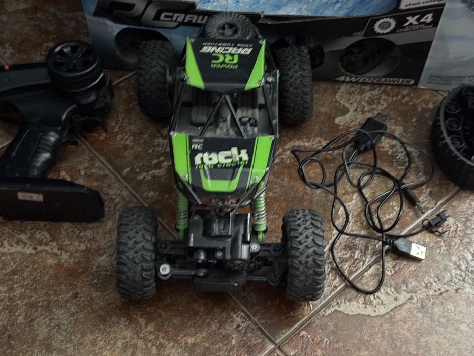 Машинка на пульту оригінал всюдихід