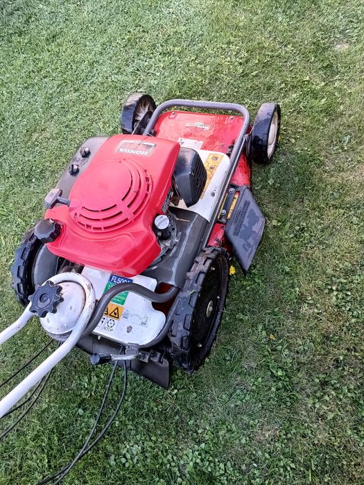 Kosiarka karczownica Honda