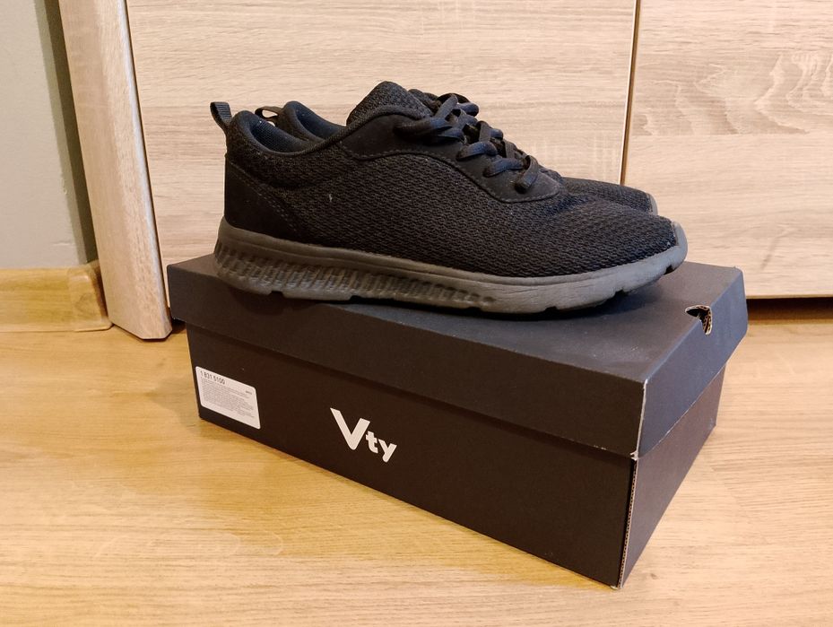 Buty sportowe Vty