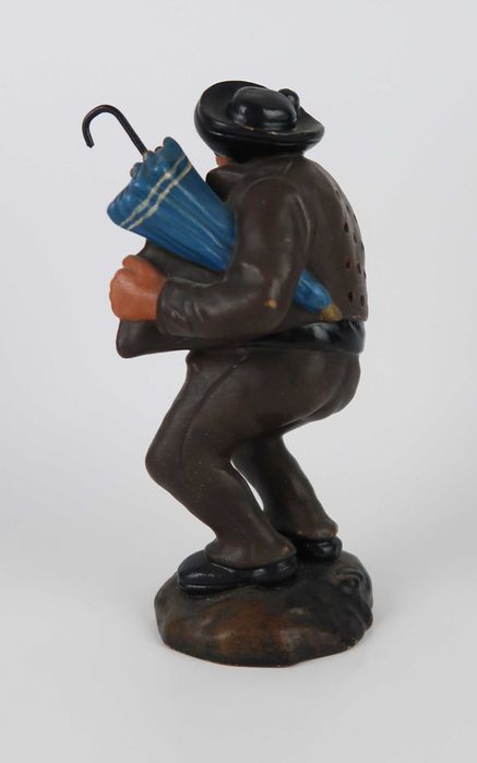 Paliteiro Zé Povinho com guarda chuva em faiança das Caldas (raro)