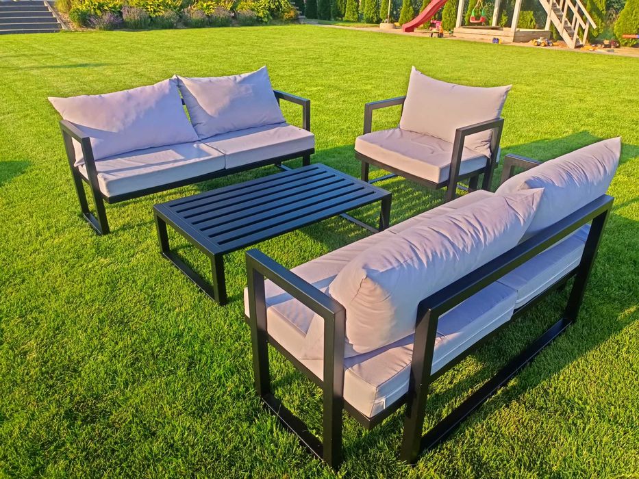 Meble ogrodowe + komplet poduszek