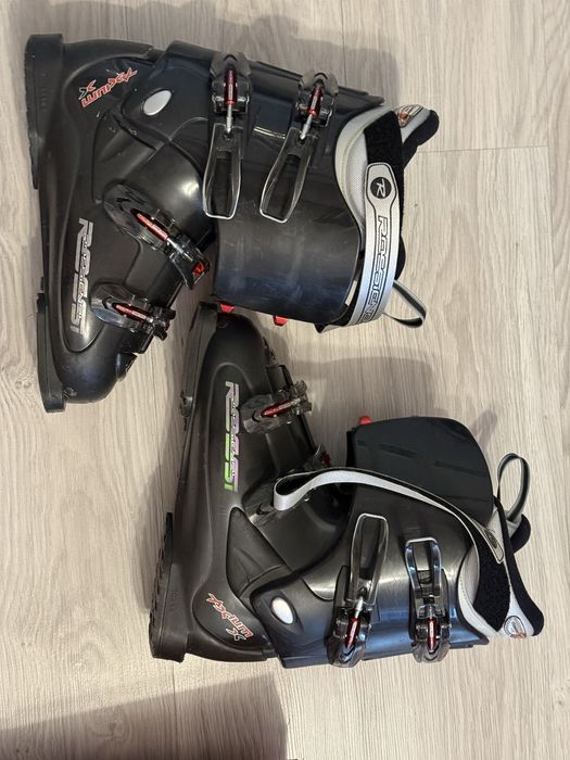 Гірськолижні черевики ROSSIGNOL AXIUM X METAL BLACK RB74330