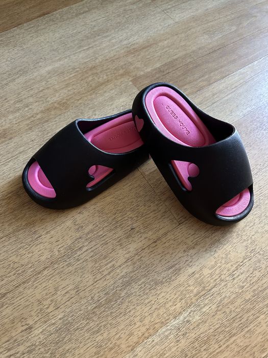 Продам шльопки для дівчинки