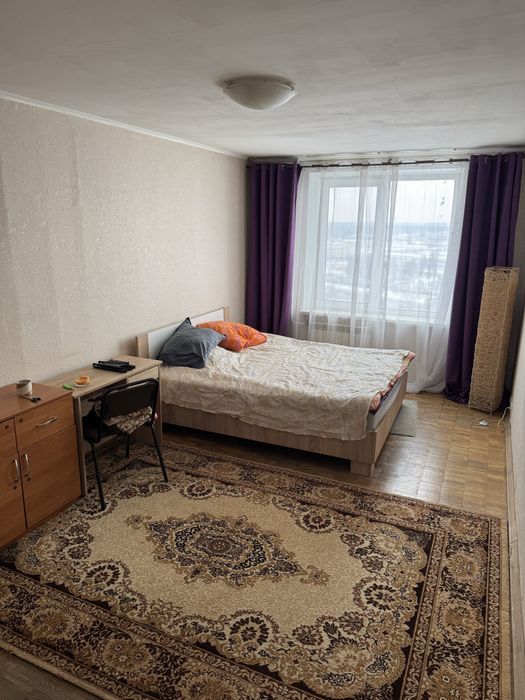 Київ. Квартира. Кухня. Простора квартира.  Автономна квартира. Фен-шуй