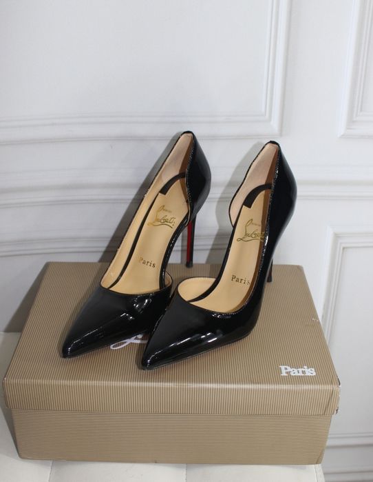 Туфлі Christian Louboutin  37 розмір нові