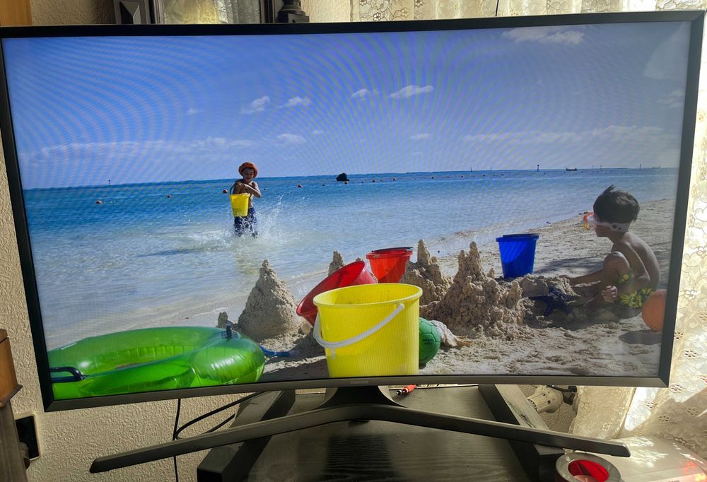 Samsung UE40J6300AW telewizor 40 cali zakrzywiony curved FullHD