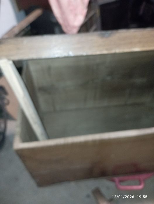 Arca em castanho antiga