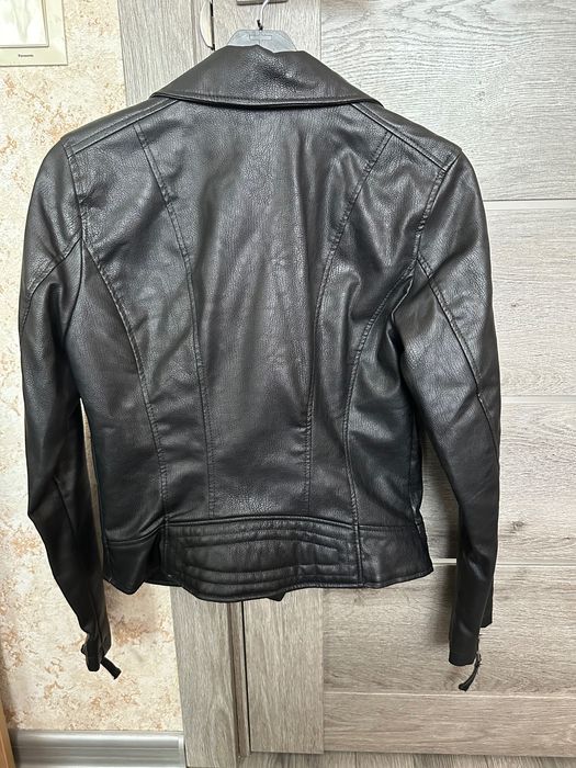 Продам косуху Reserved