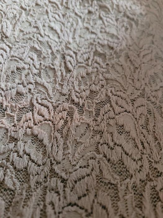 Piękna beżowa koronkowa bluzka oversize Buch Copenhagen