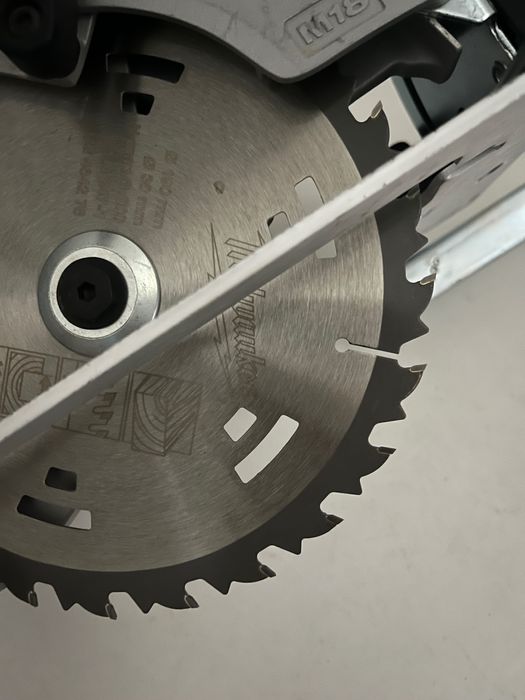 Milwaukee M18 BLCS66-502X Pilarka tarczowa 190mm Zestaw 4ah ładowarka