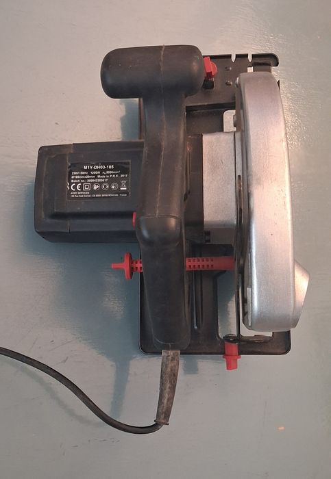 Serra circular eletrica 1200W