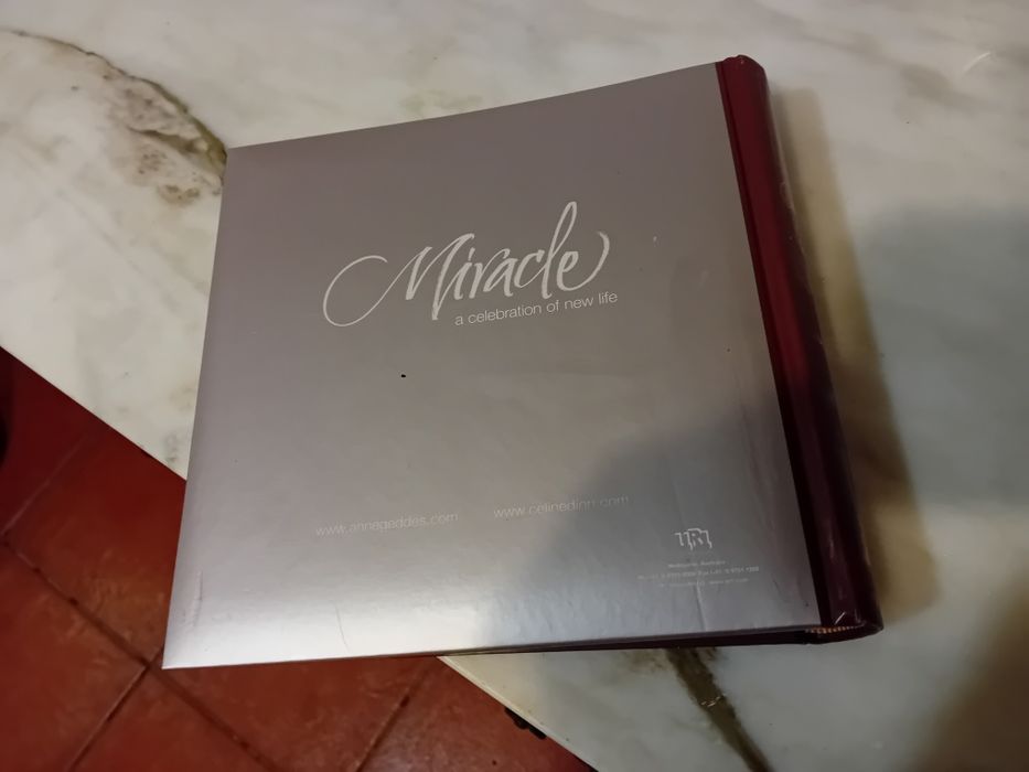 Álbum de Fotos com Cd Miracle