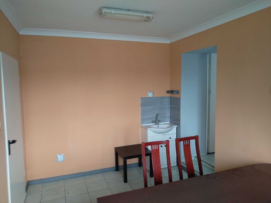 wynajmę pomieszczenie biurowo licencja parking Tir