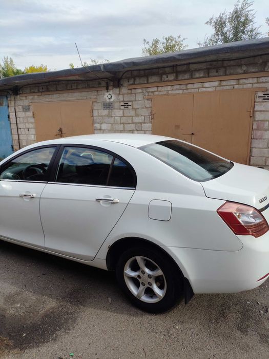 Geely Emgrand EC7