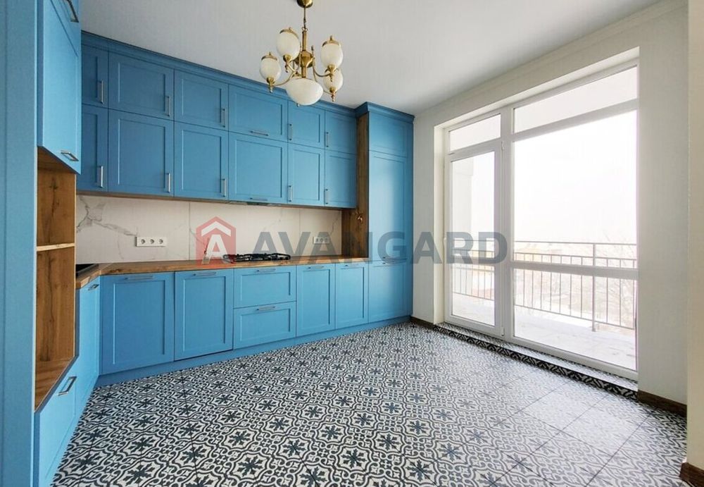 Сучасна трикімнатна квартира