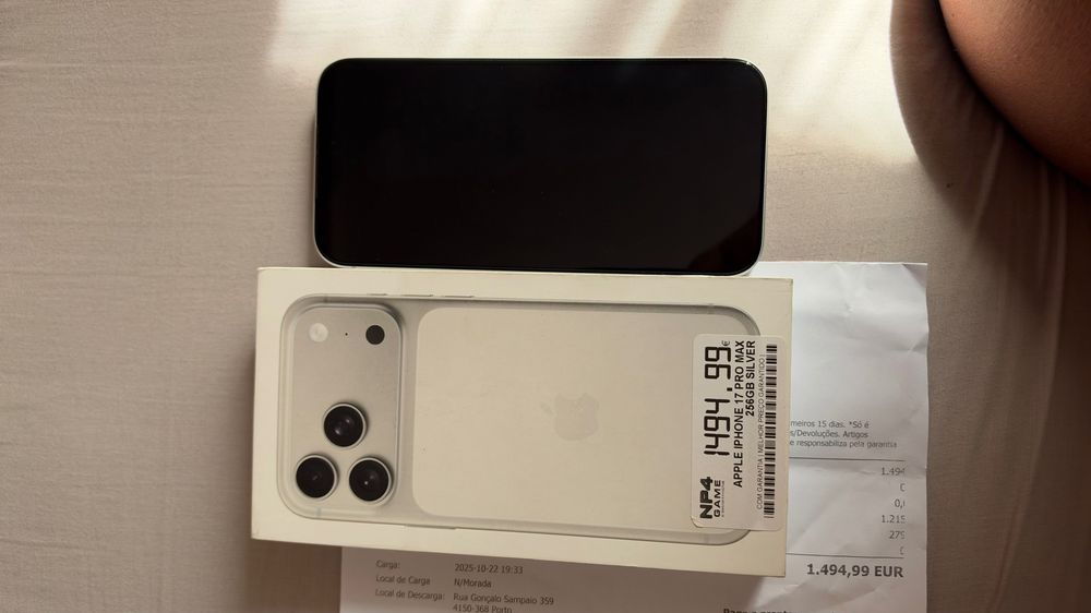 iPhone 17 pro max silver 256gb