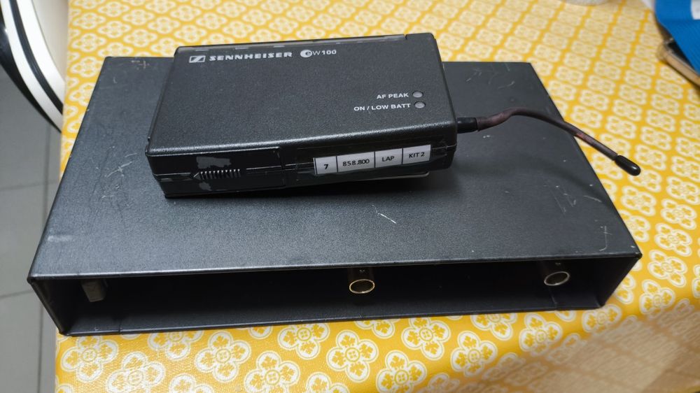 Sistema de Microfone wireless Sennheiser EW10064284026732675123