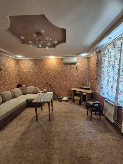 Продам 2 к квартиру с А .О, р-н Центра