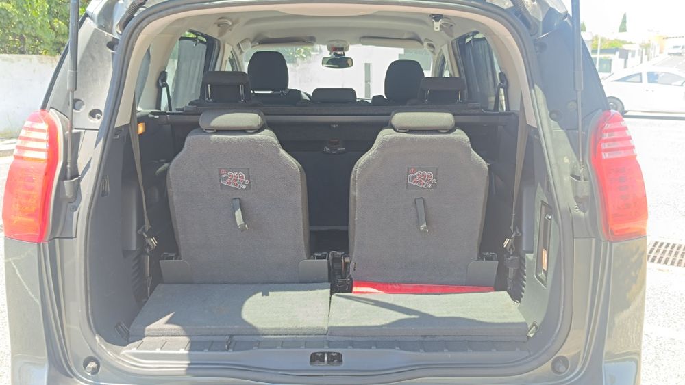 Peugeot 5008 2.0HDi 150cv Allure