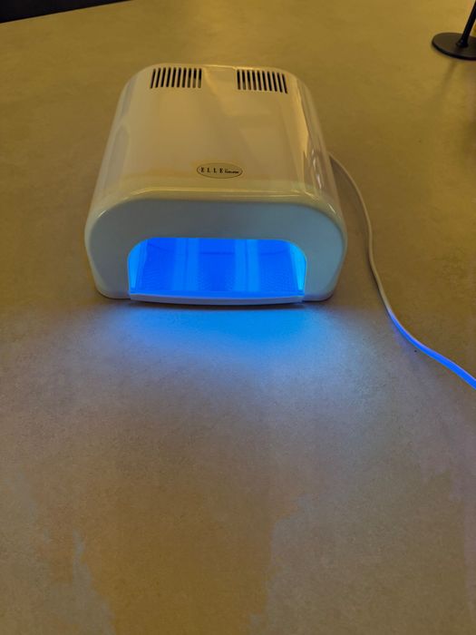 Aparelho de secagem de unhas com UV – Novo