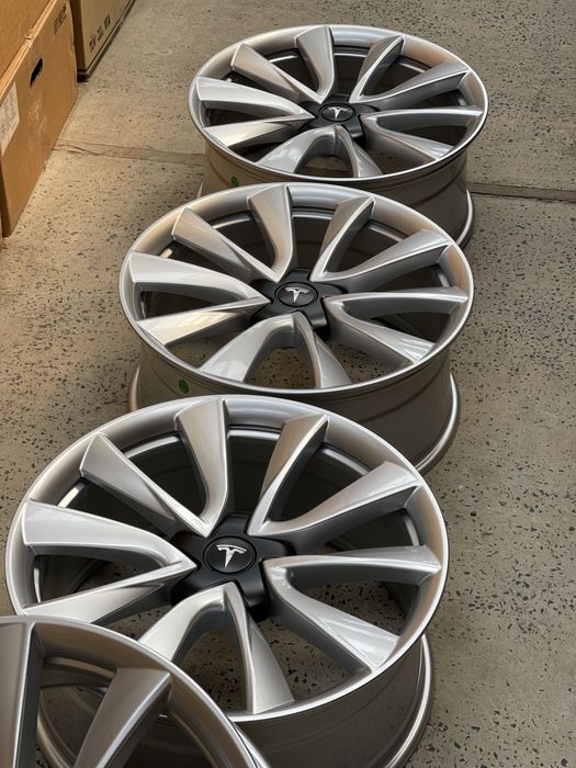 Диски Нові R20/5/114,3 TESLA Model Y Model 3 в Наявності